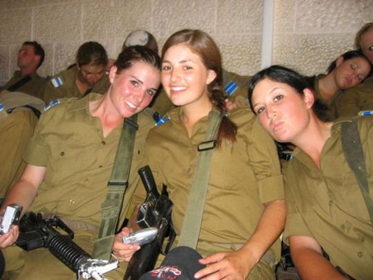 девушка - солдат Израиль